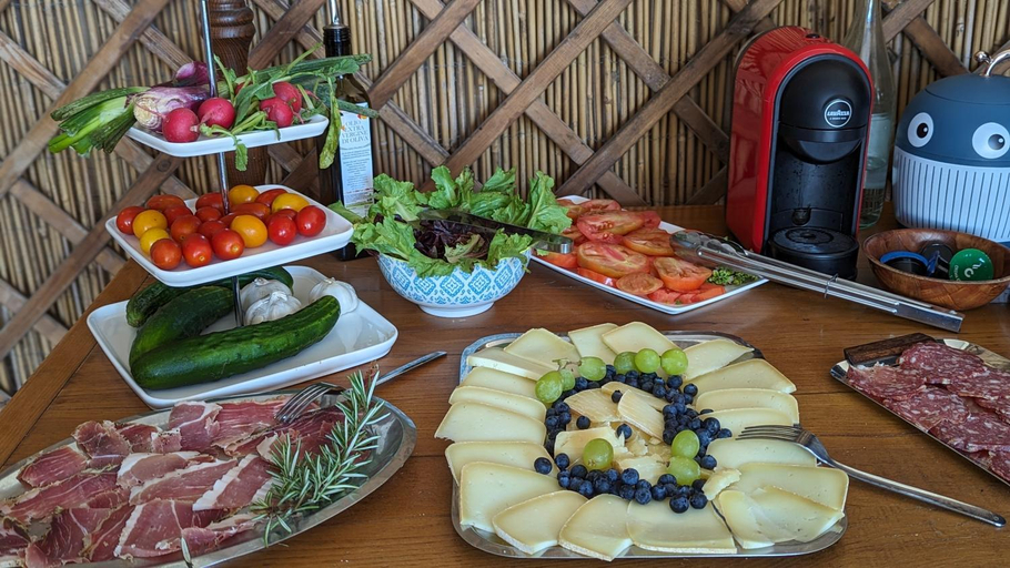 Food & Drinks 5, Casa Rurale, Livorno