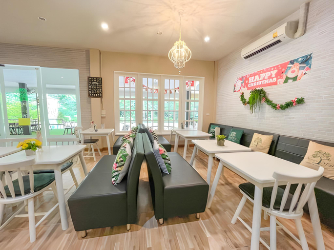 Food & Drinks 5, Royal Hill Satun Hotel, Langu