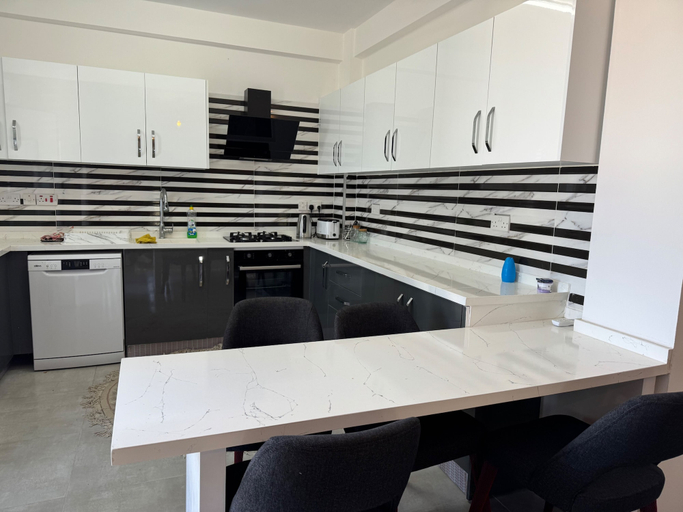 Private kitchen 5, 2-bed Bungalow, Sleeps 4 With Private Pool