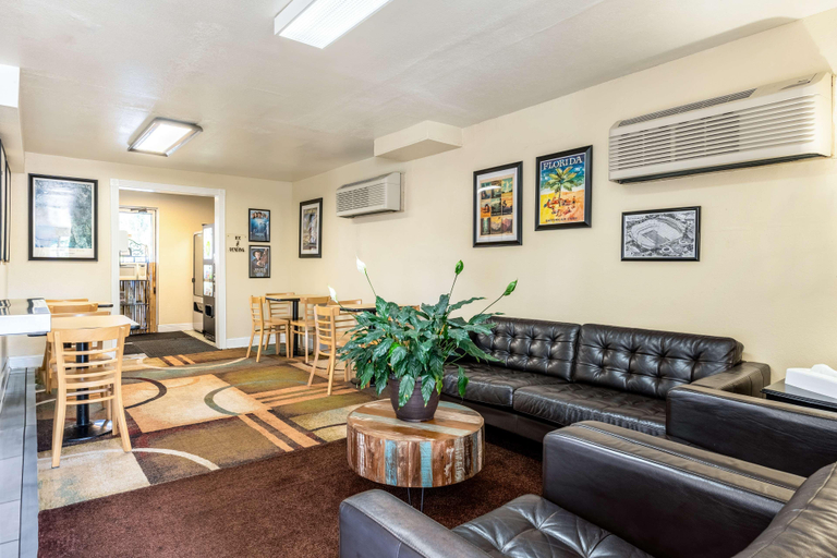 Public Area 2, Americas Best Value Inn Lake City, Columbia