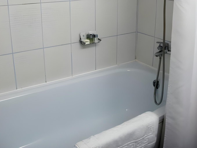 Bathroom 5, New Egreta Resort, Murighiol