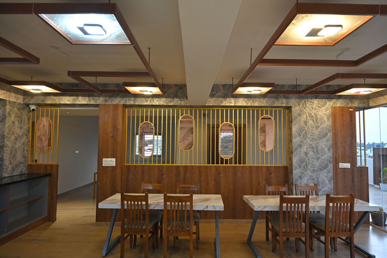 Food & Drinks 5, VISTHARA a unit of Suraksha Stay, Bangalore