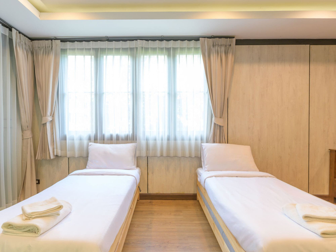 Bedroom 16
