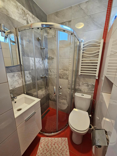 Bathroom 2, Jurajska Bajka, Częstochowa