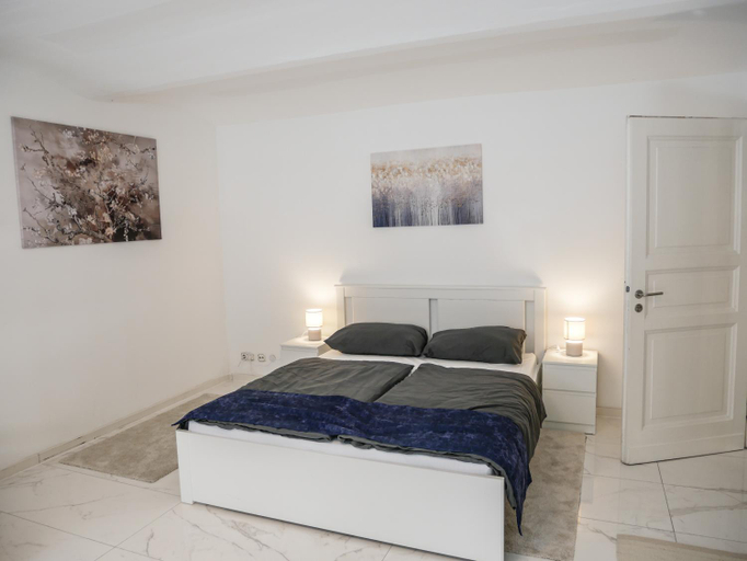 2, Villa Aurelia, Köln