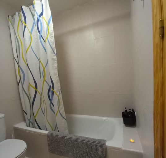 Bathroom 3, Villa De Las Hortensias, Madrid