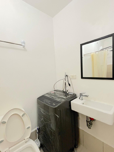 Bathroom 4, Cozy 1 Bed Unit in Grace Residences Taguig City, Taguig