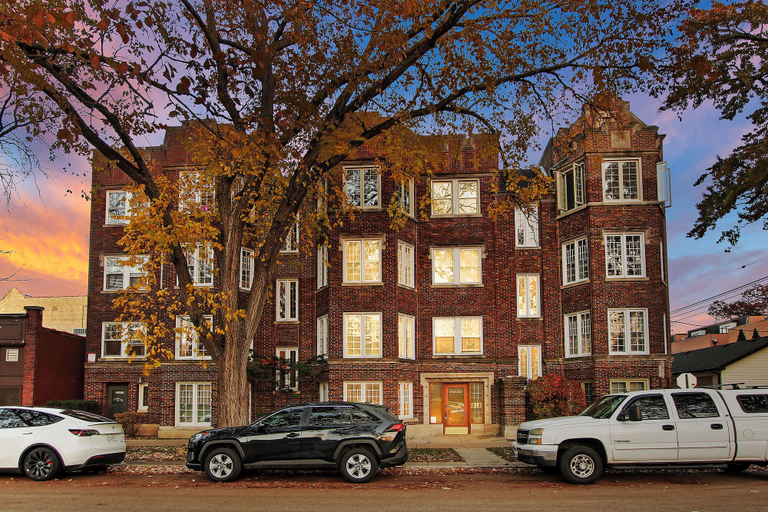Exterior & Views 5, Sleek and Cozy 1BR Apartment - Hartrey G, Cook