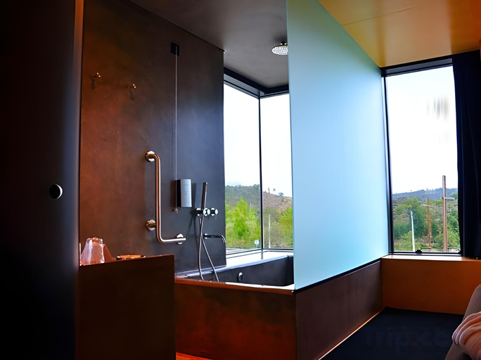 Bathroom 5, Cró Hotel Rural, Sabugal