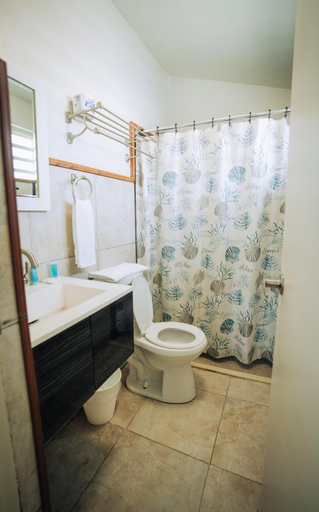 Bathroom 3, El Navegante de Culebra