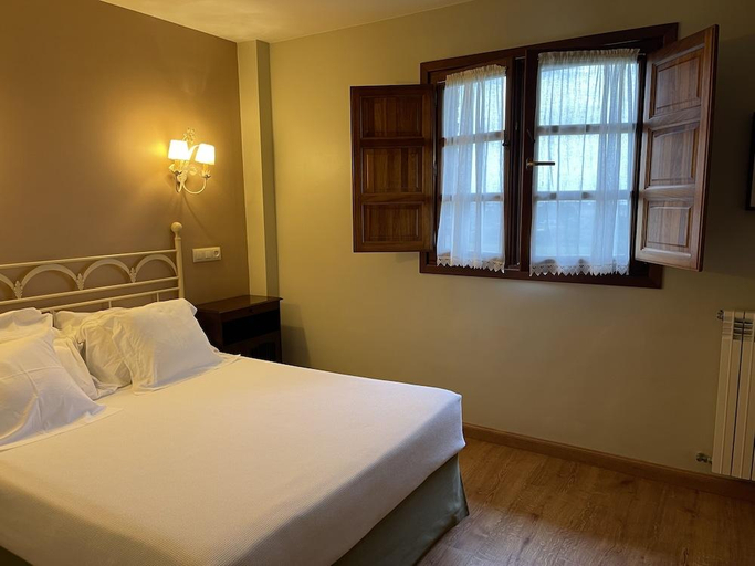 Bedroom 3, Hotel Rural Casona de Cefontes, Asturias