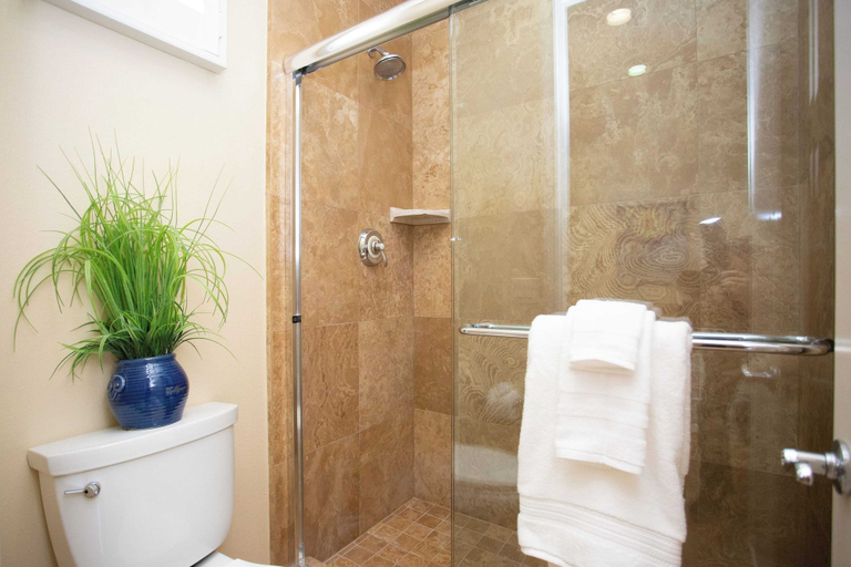 Bathroom 4, Setting the Standard by Avantstay Luxury Villa, Riverside
