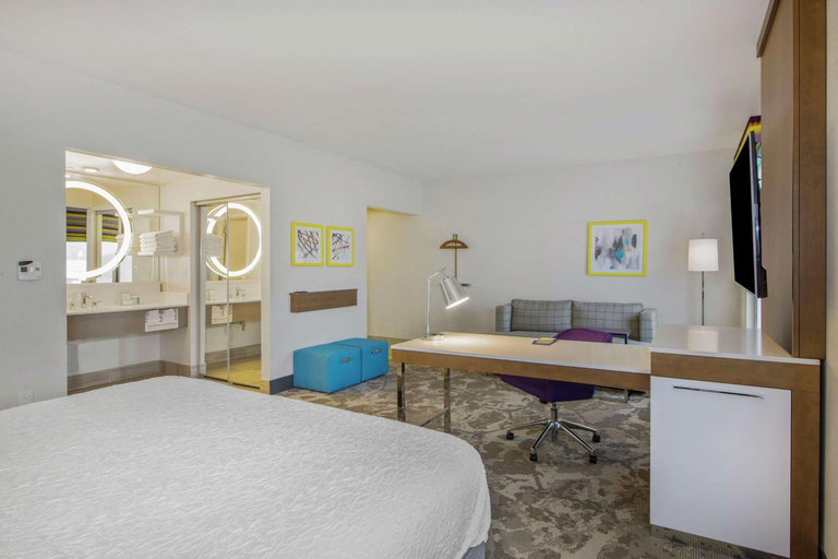 Bedroom 3, Hampton Inn & Suites Raleigh-Durham Airport-Brier Creek, Wake