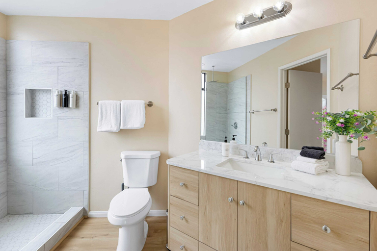 Interior 4, Beachfront Home w/ Ocean Views Right on Mission Beach Belmont by Avantstay, San Diego