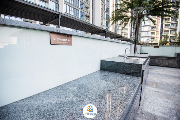 Others 5, Luxury Apartment at Vinhomes Metropolis Near Lotte, Ba Đình