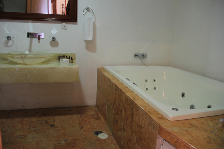 Bathroom 3, La Casa del Marques, Comitán de Domínguez