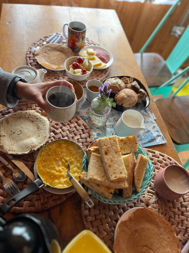 Food & Drinks 3, Hostal waiwen, Cardenal Caro