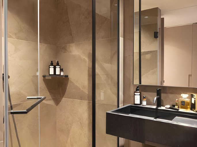 Bathroom 4, Hotel Este, Paris