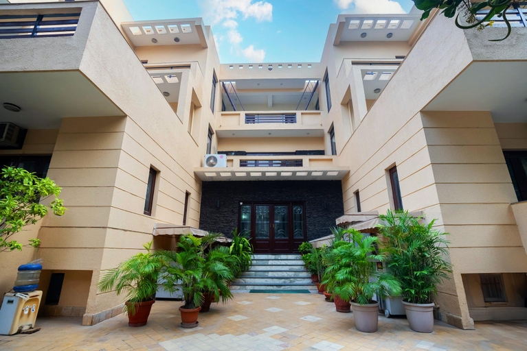 Entrance, Enkay Relo, Gurgaon