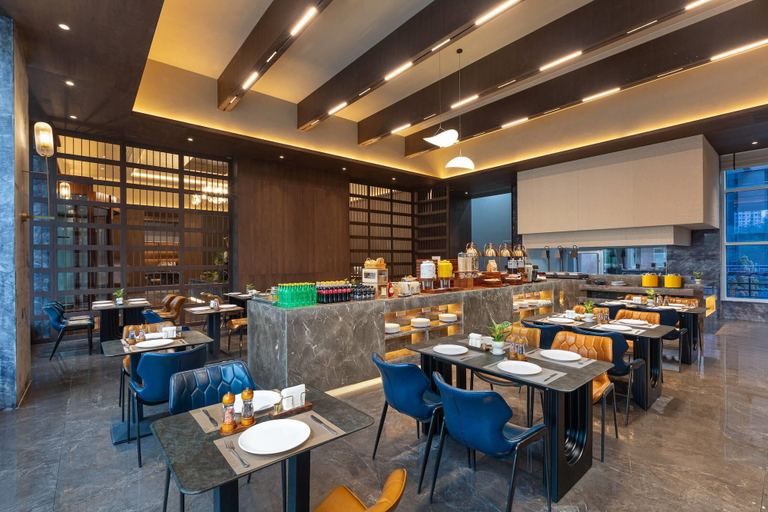 Food & Drinks 2, Days Hotel By Wyndham Weihai Huoju Eight Street, Weihai