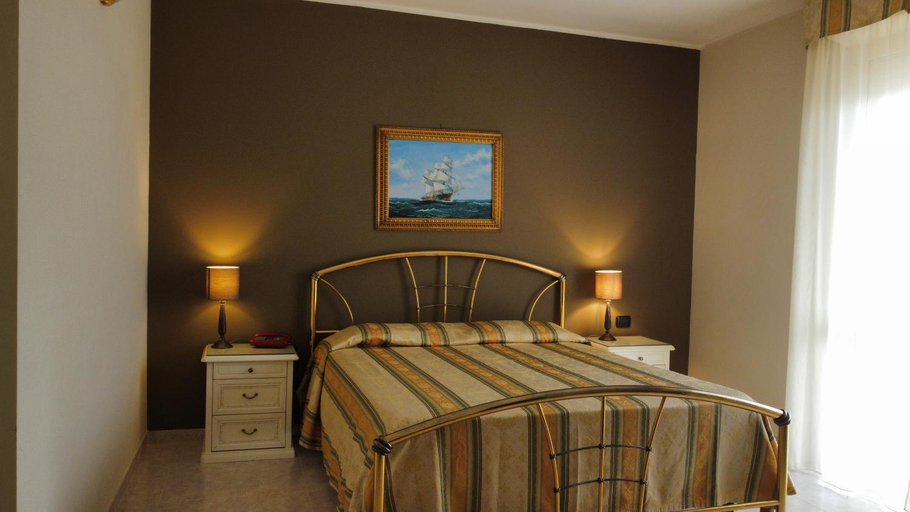 Others 3, Hotel San Marco, Sassari