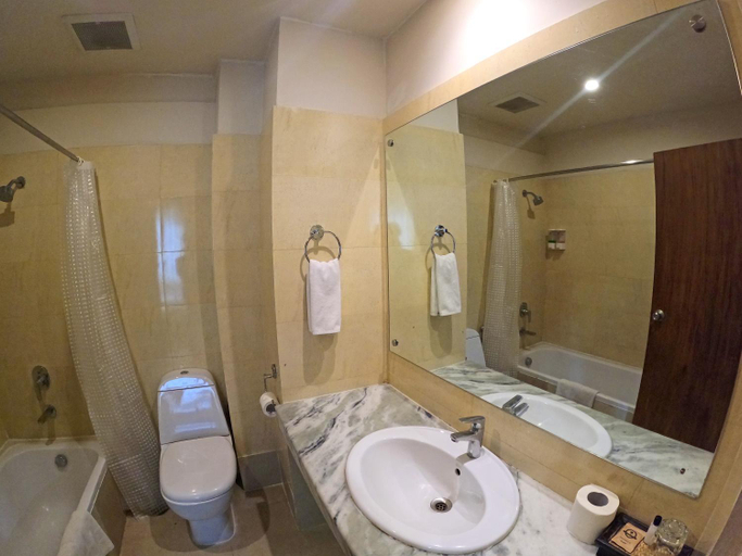 Bathroom 4, Gakyil Thimphu, Chang
