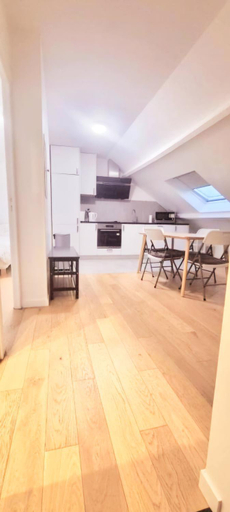 Others 5, Appartement pre de Paris, Seine-Saint-Denis