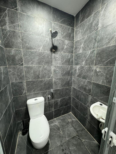 Bathroom, Dflora Roomstay, Setiu