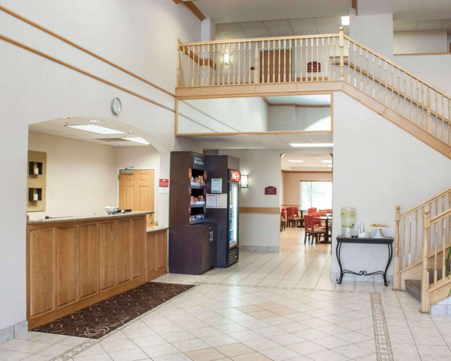 Public Area 2, Comfort Suites Airport, Ada