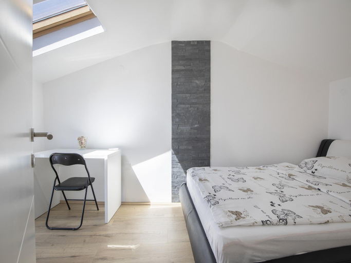Bedroom, Holiday Home in Medulin with Bubble Bath, Medulin