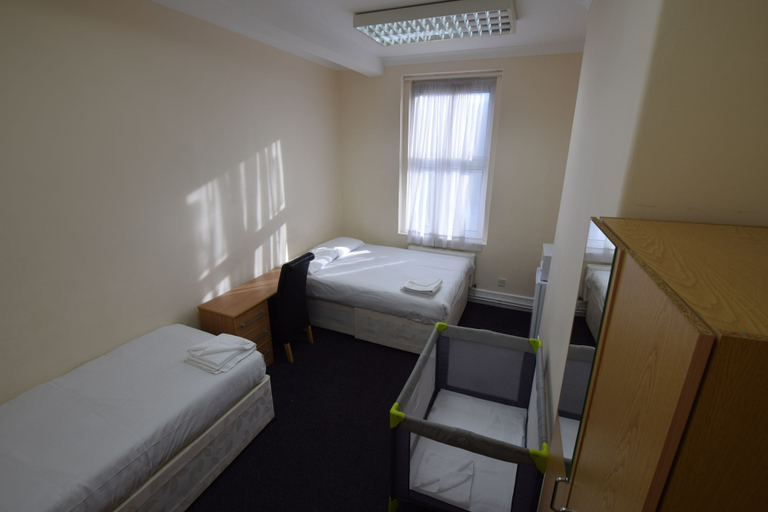Bedroom 2, York Hotel, London