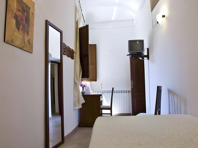 Bedroom 2, Il Carmine Dimora Storica, Trapani
