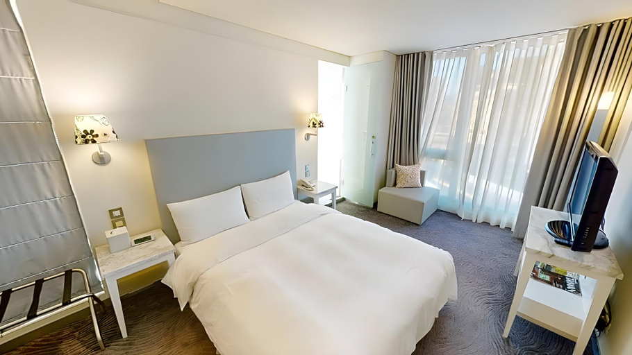 Bedroom 2, Ambience Hotel, Taipei City