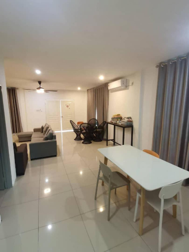 Others 3, Ting Bintulu Homestay, Bintulu