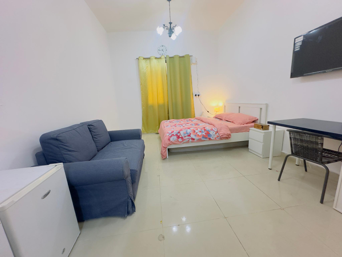 Others 5, Private Studios with Kitchen in Meena bazar, Dubai