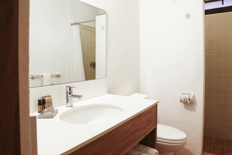 Bathroom 3, HOTEL AURELIA, Cihuatlán