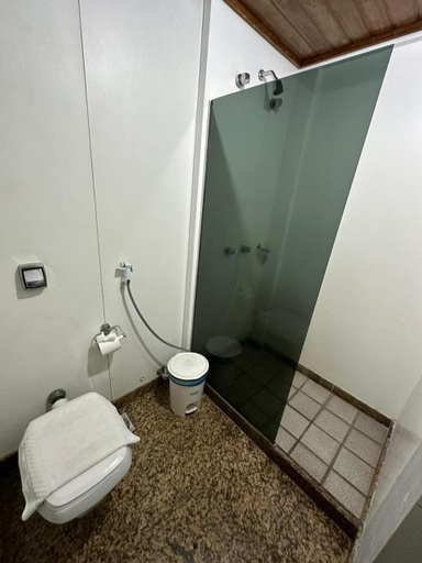 Bathroom, Hotel Sol da Praia, Vitoria