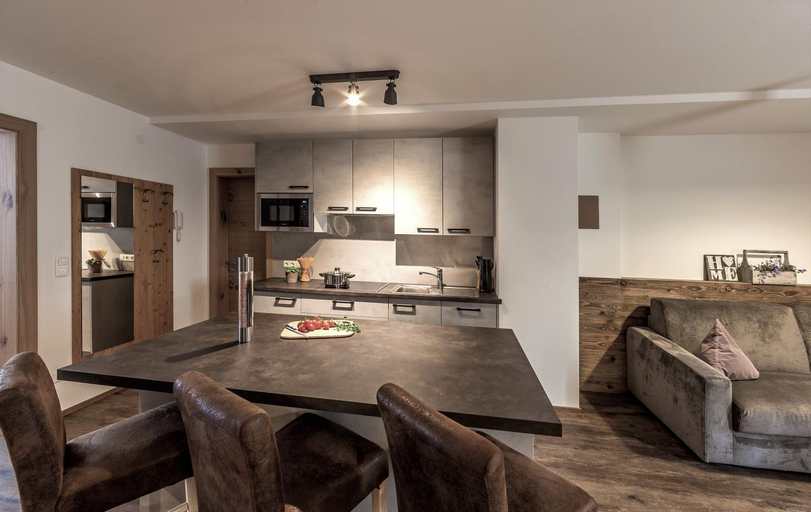 Kitchen 4, Dolomite Apartments - by Familiaris, Bolzano
