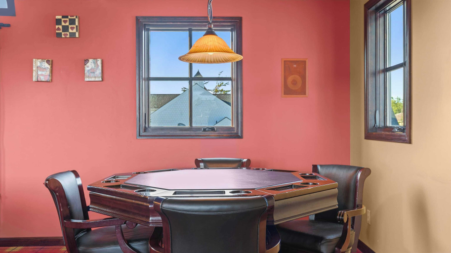 Others 4, Seacliff Haven by Avantstay Waterfront Luxury, Stunning Views, Hot Tub & Game Room, Island