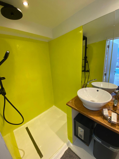 Bathroom 2, Hotel De Backer, West-Vlaanderen