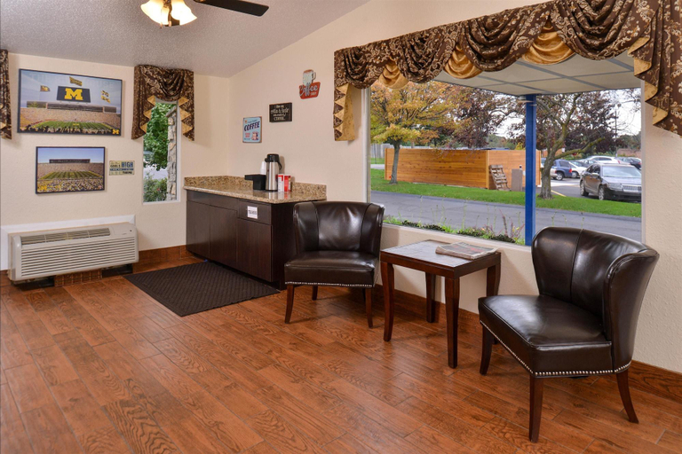Public Area 2, Americas Best Value Inn & Suites Jackson, MI, Jackson