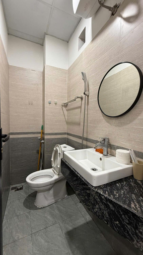 Bathroom 4, Era Apartment Doan Ke Thien, Cầu Giấy