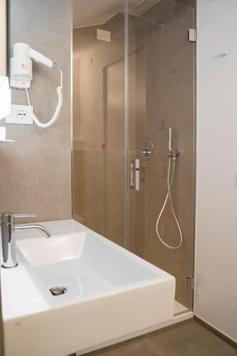 Bathroom 3, La Locanda dei Cavalieri Country House, Macerata