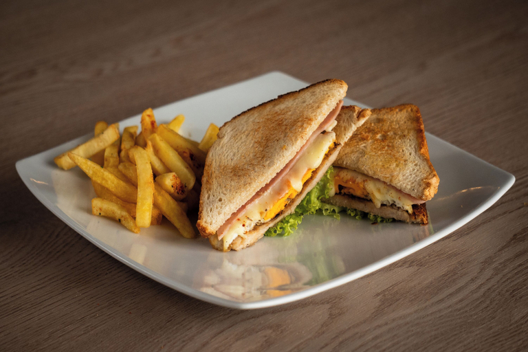 Food & Drinks 5, Hotel Las Palmeras, Villeta