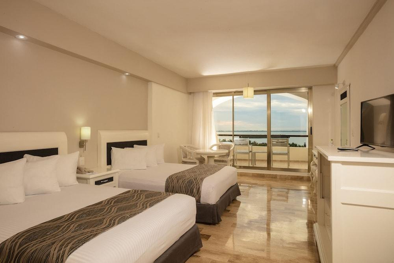 Bedroom 3, Golden Parnassus Resort & Spa - All Inclusive (Adults Only), Benito Juárez