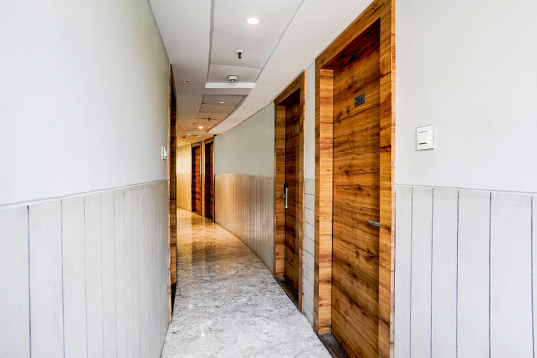 Others 4, Townhouse Oak Vashi, Thane