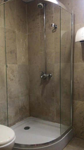 Bathroom 2, Hotel Vista Inn DHA, Islamabad