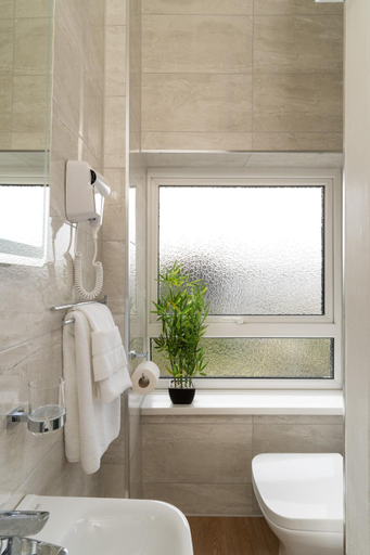 Bathroom 4, Torland Hotel, Torbay