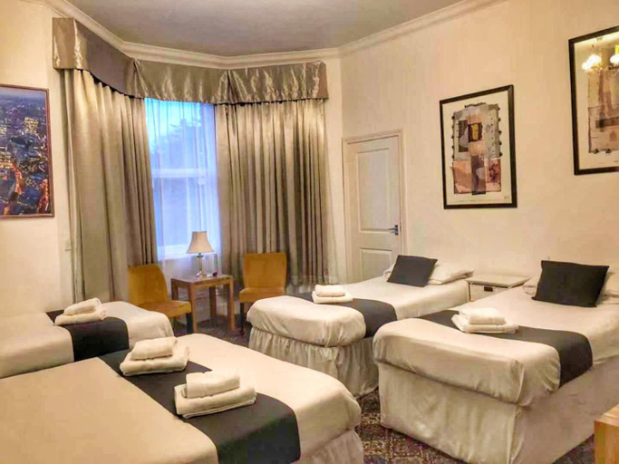 Bedroom 2, Kensington Hotel, Poole