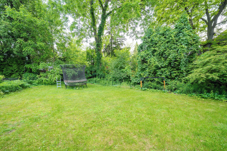 Others 5, Majestic 4BR Villa, Toronto